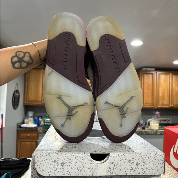 Jordan 5 burgundy - Picture 6 of 6